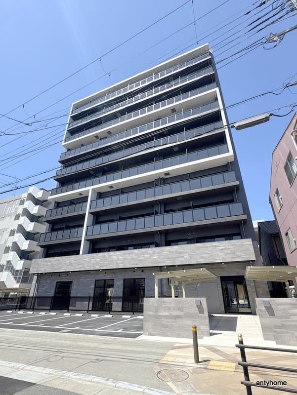 Main Image