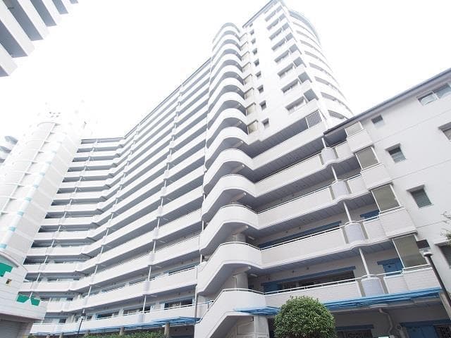 Main exterior of City Corp Asasio Building No. 1
