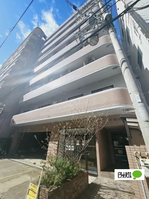 Main exterior of Lakiamaison Bentencho 501