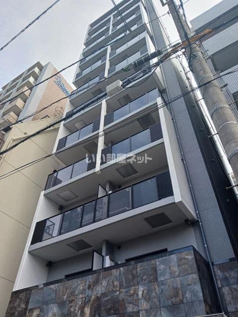 Main Image