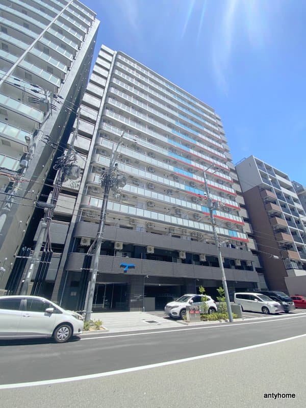 Main Image