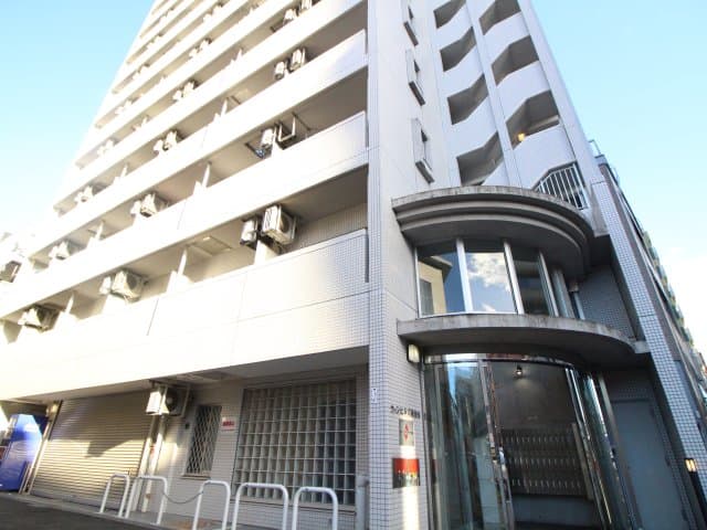 Main exterior of Win Hills Namba Minami