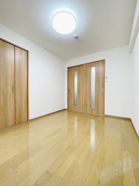 Preview interior of Imperial Maison Field