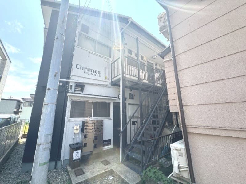 Main exterior of Chronos Fujimino