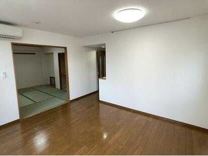 Preview interior of Grand Famirie Omiya