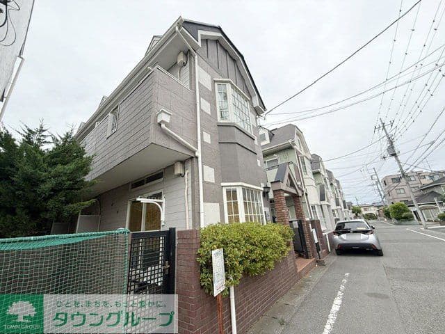 Main exterior of Rb Miyute Kitazakado