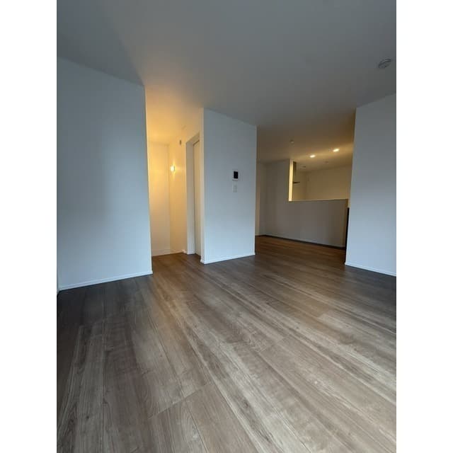 Preview interior of Koret Akishima Musashino KM 🌳