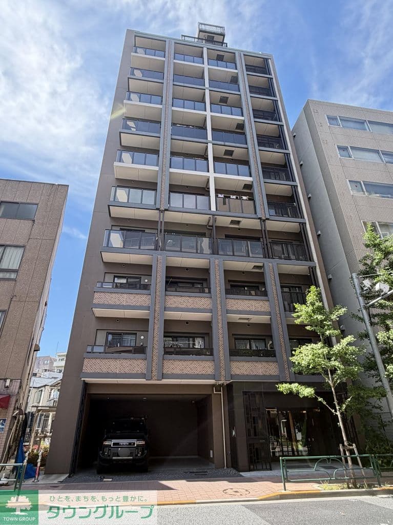 Main Image