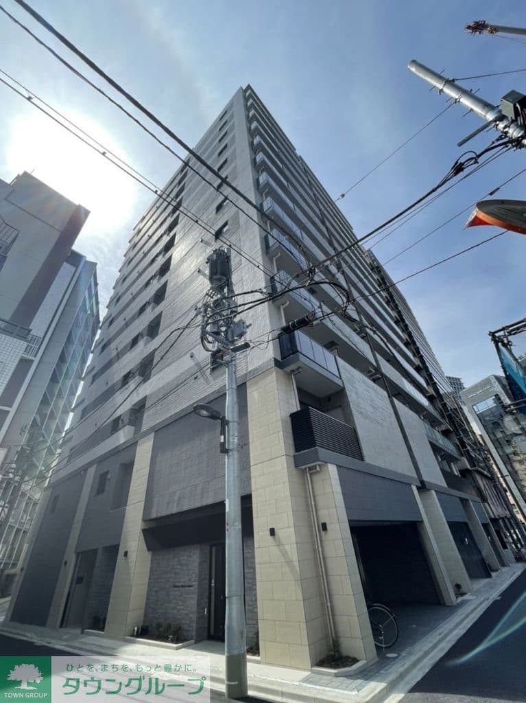 Main Image