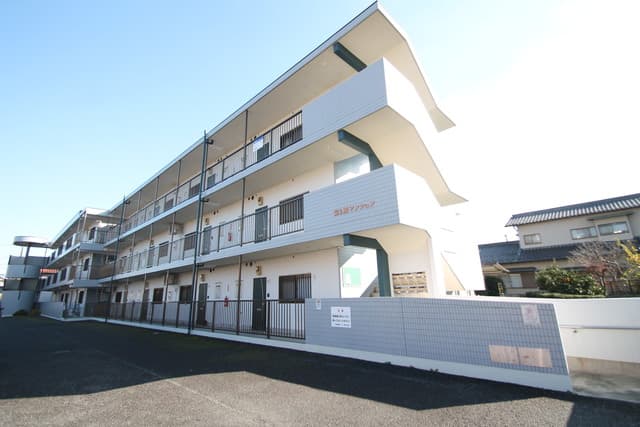 Main Image