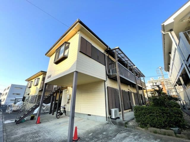 Main exterior of Riveale Okubo