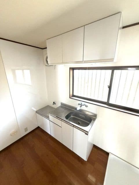 Preview interior of Riveale Okubo