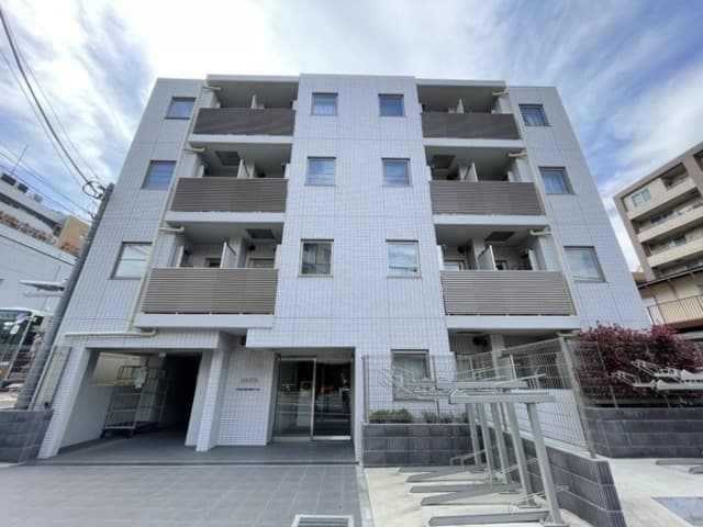 Main Image