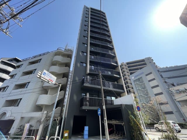Main Image