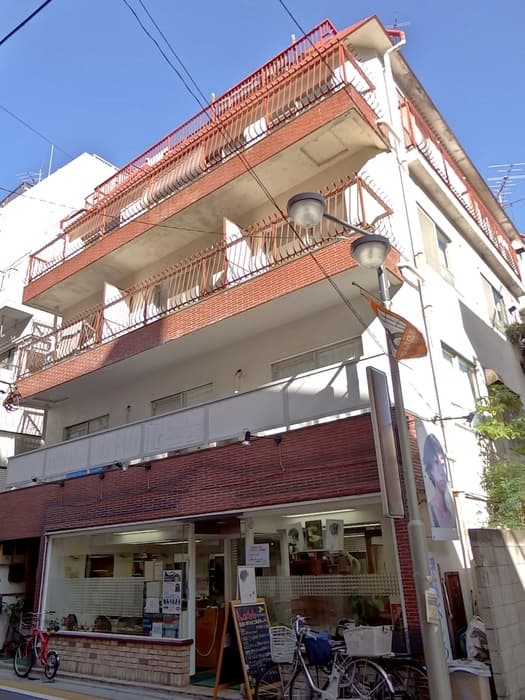 Main Image