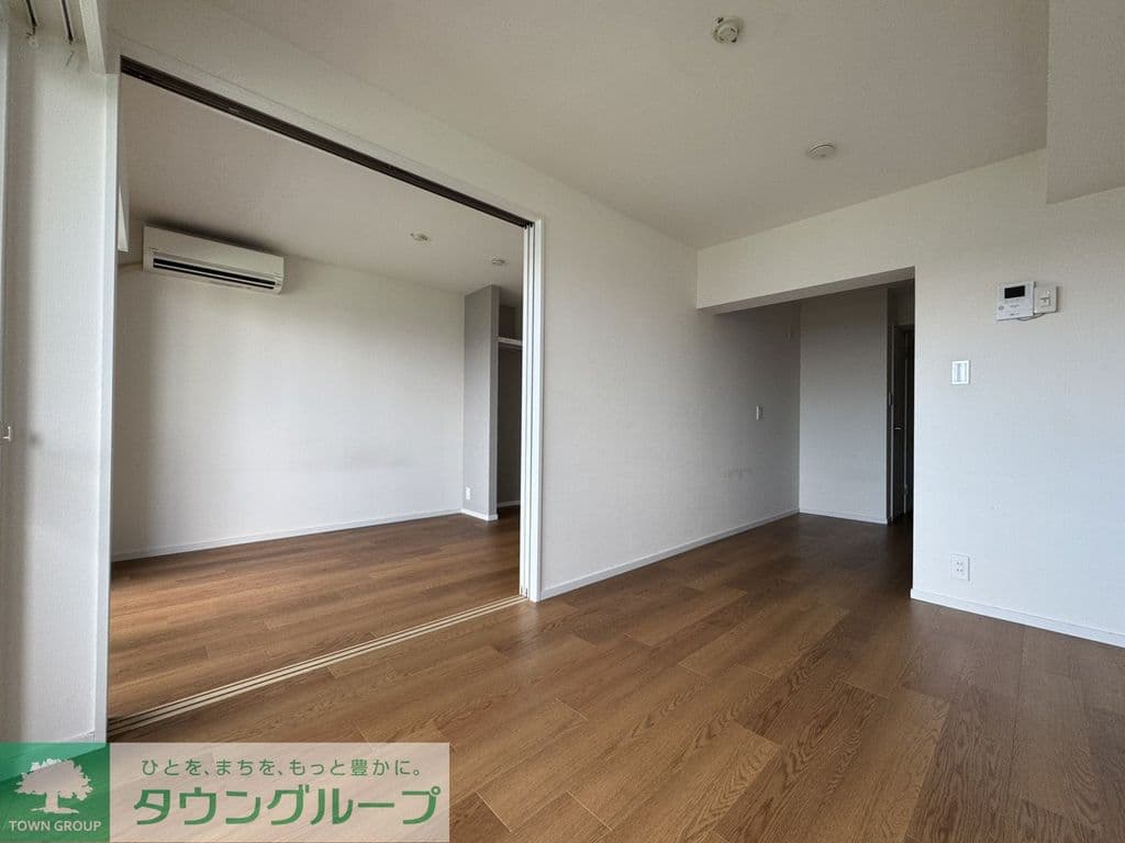 Preview interior of Rb Azuinokashira Residence