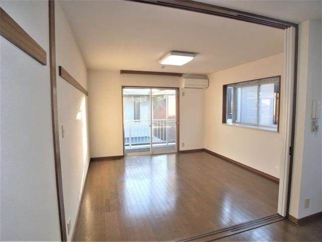 Preview interior of House Kichijoji