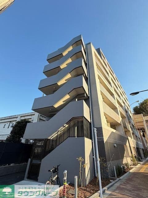 Main Image