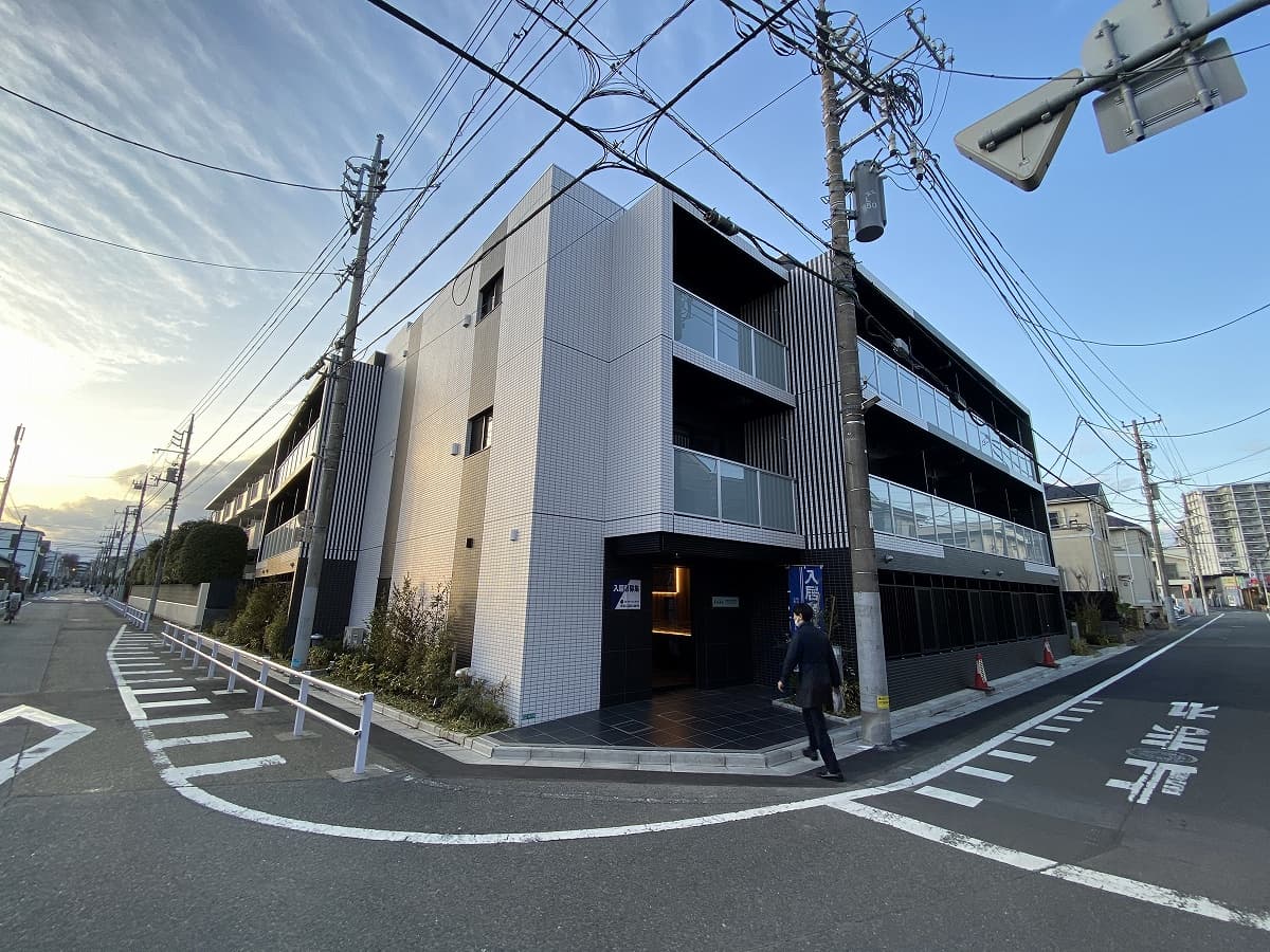 Main Image