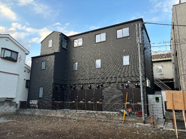 Main Image