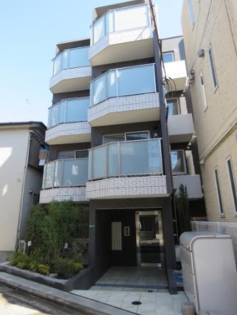 Main Image