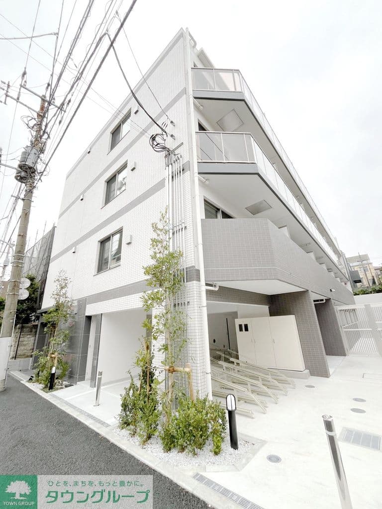 Main Image