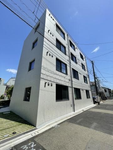Main Image