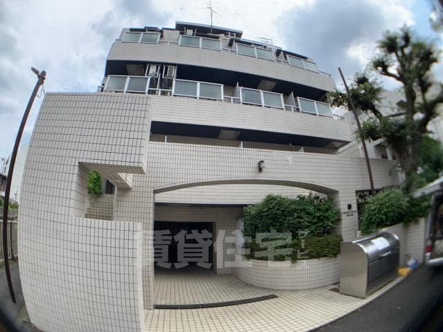 Main Image