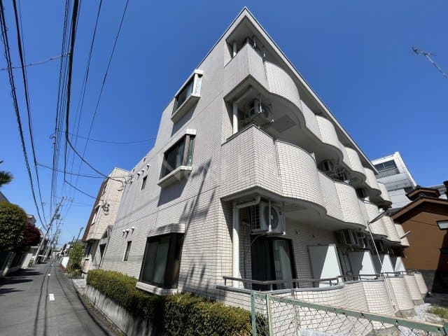 Main exterior of 5th Happiness